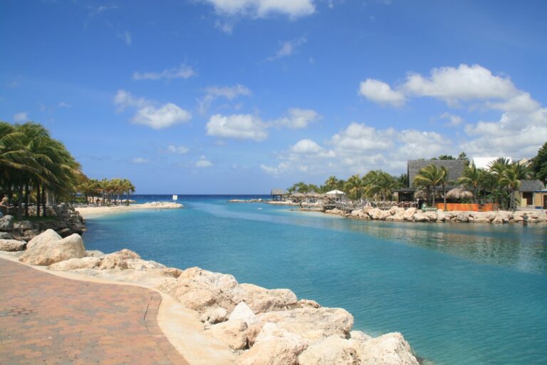 Proef de Smaak van Curacao: Lokale Delicatessen